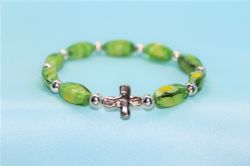 Hana - Green with Wavy Cross Bead